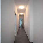 The Three Trees Apartman