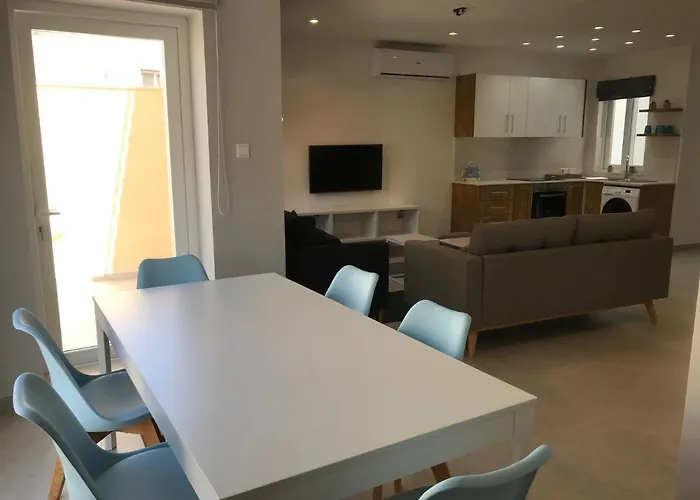 The Three Trees Apartament Sliema