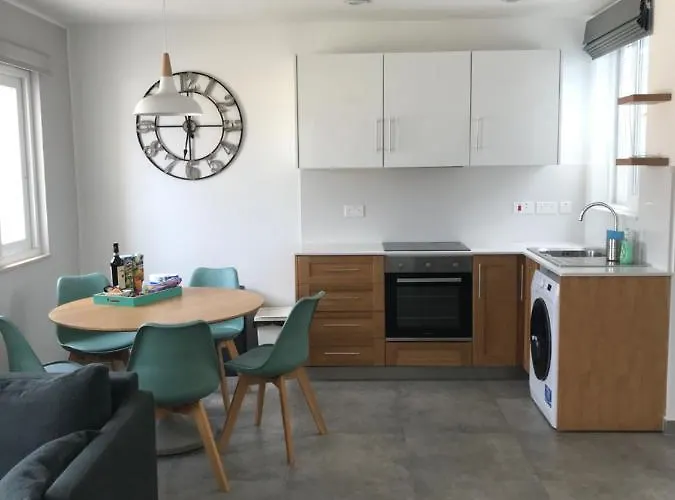 The Three Trees Apartament Sliema