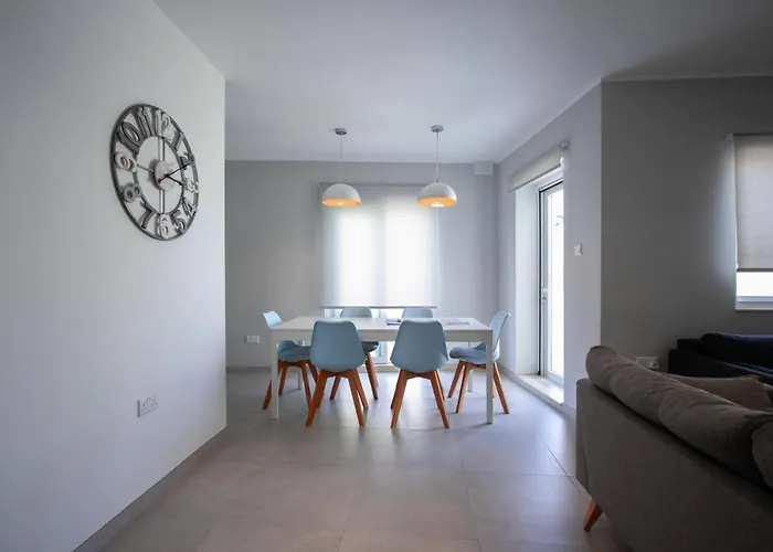 The Three Trees * Sliema